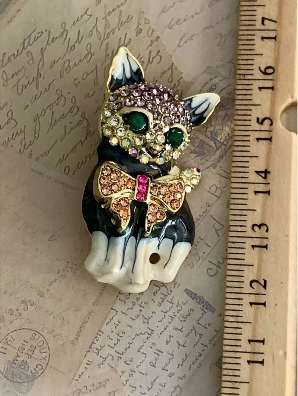 Sparkly Cat Brooch with Colorful Rhinestones and Enamel Finish
